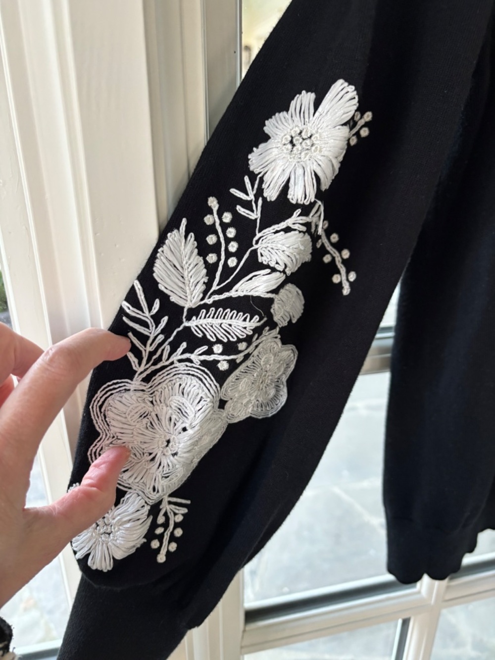 BODEN Black cardigan with white floral embroidery - Women's Size 6 - Picture 3 of 5